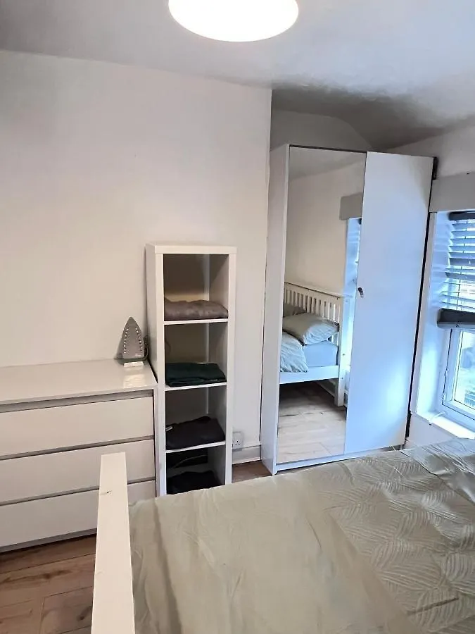 36 Park Road House Apartment Nottingham 0*,  United Kingdom